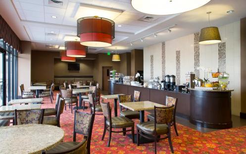 Ramada-Plaza-Resort-and-Suites-Dining-Area