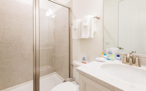 Margaritaville Resort - Four Bedroom shower
