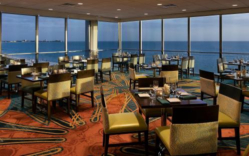 Holiday Inn Sarotosa - Sanddollar restaurant bay view