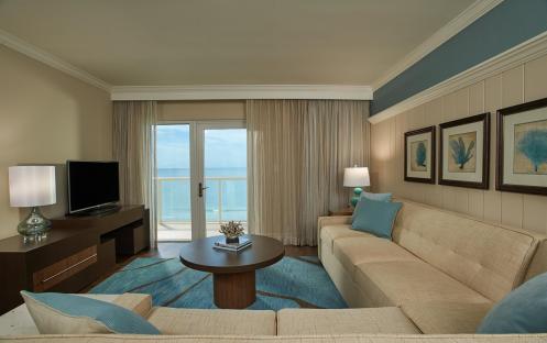 Edgewater Beach Hotel -  - Beach Front Suite Living