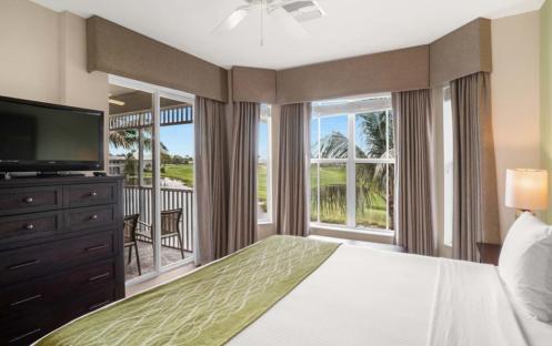 Greenlinks Mustang Villas -  Master Bedroom