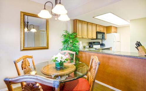 Park shore - Two bedroom Suite Kitchen and diner