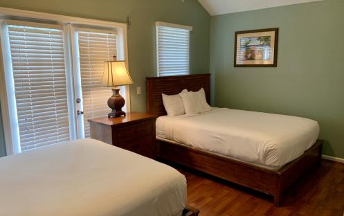 Hawks Cay - Vacation Rental Queen Bedroom