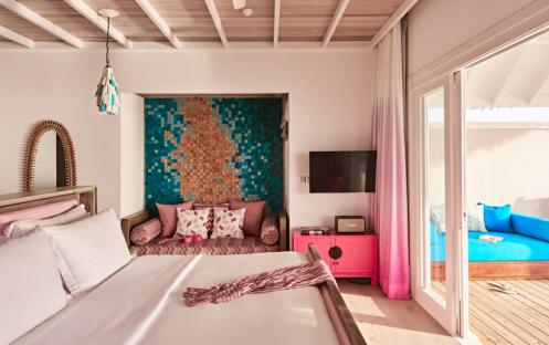 luxury-resort-maldives-rooms-rockstar-villa-bedroom-with-view-1024x683