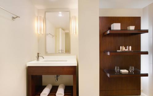 Casa Marina - Two bedroom suite Washroom