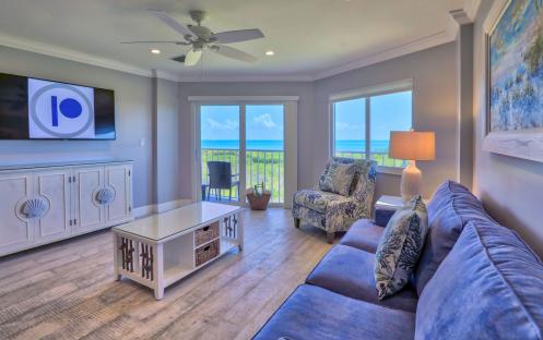 Ocean Pointe Suite - Living Room