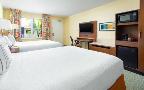 Fairfield Inn and Suites Guest Room - Queen