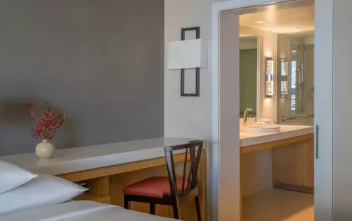 Hyatt-Centric-King-Room-Washroom Hyatt-Centric-King-Room-Washroom