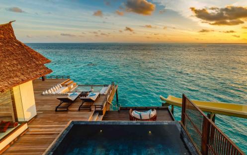 OZEN-RESERVE-BOLIFUSHI-Private-Ocean-RESERVE-Outdoor-Deck-3-scaled