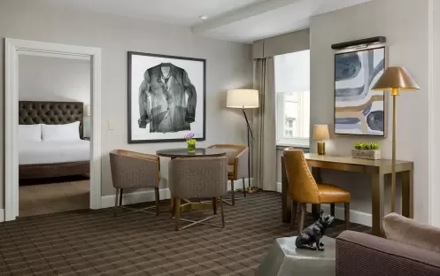 Boston Park Plaza - Garden Suite Living room