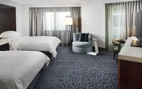 Hilton-Boston-Bay-Corner-room-double