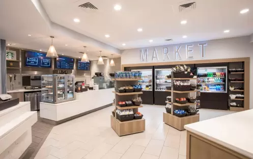 Sheraton Boston - Market grab interior