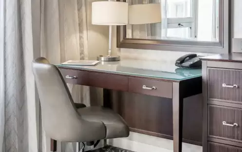 Hilton-Washington-Desk