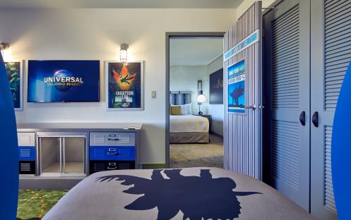 Loews Royal Pacific Universal Orlando - Kids Suites Split view