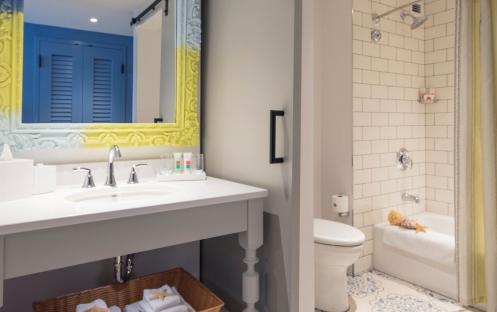 Loews Sapphire Falls Resorts at Universal Orlando - King Suite Washroom