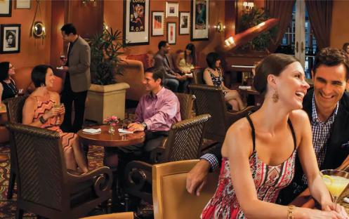 Loews-Portofino-Bay-Hotel-at-Universal-Orlando-Bar-American-Couples