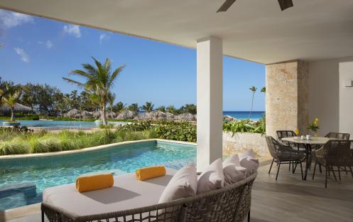 Preferred Club Master Suite Swim-Out Ocean Front Adults Only