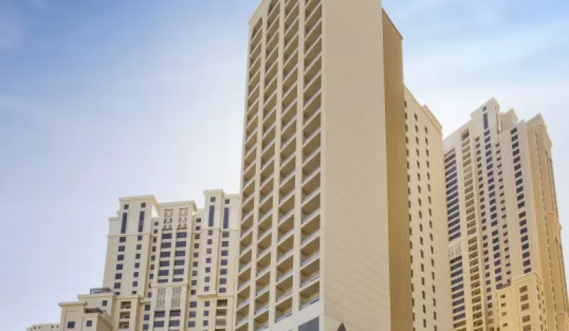 middle-east-holidays-dubai-amwaj-rotana-jumeirah-beach-exterior