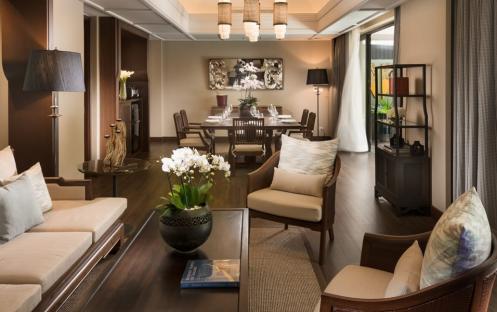 Anantara Layan - Grand Seaview Pool Suite Plunge Pool Living room