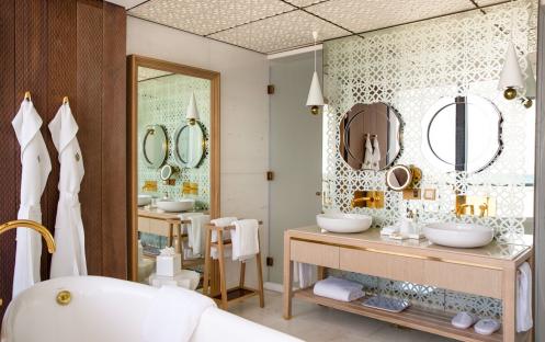 Low_resolution_72dpi-Jumeirah at Saadiyat Island Resort - Abu Dhabi Suite - Bathroom-1