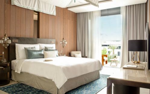 jumeirah-at-saadiyat-island-resort--two-bedrooms-villa--king-bedroom