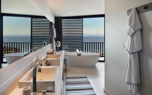 Kaplankaya Turkey Seaview Master Suite with Pool - Bathroom