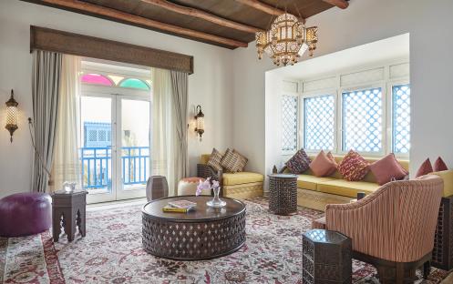Hilton Salwa - Arabian Villa - Living Room