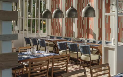 Hyatt Regency Grand Cypress - Lakehouse Restaurant Detail