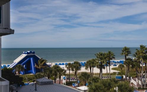 Tradewinds Island Grand - Tropical One Bedroom Suite  View