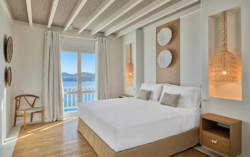 Santa-Marina-Mykonos-Ruby-Villa-Master-Bedroom