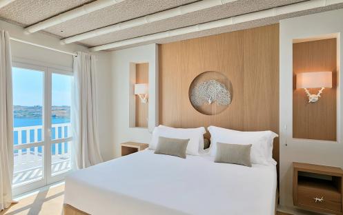 Santa-Marina-Mykonos-Sapphire-Villa-Master-Bedroom