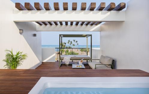 FPC_EC_Two_Story_Terrace_Suite_with_Plunge_Pool_OCV_Rooftop_HR