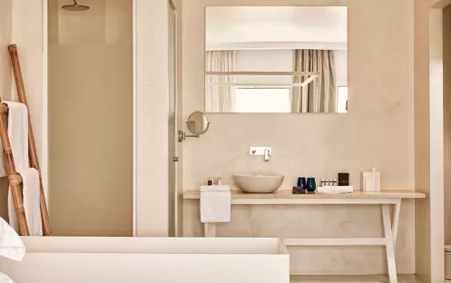 TRUE WHITE SUITE TRUE WHITE SUITE