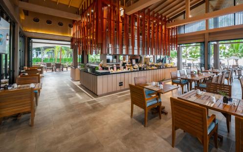 La Flora Khao Lak - The Sire Restaurant Interior
