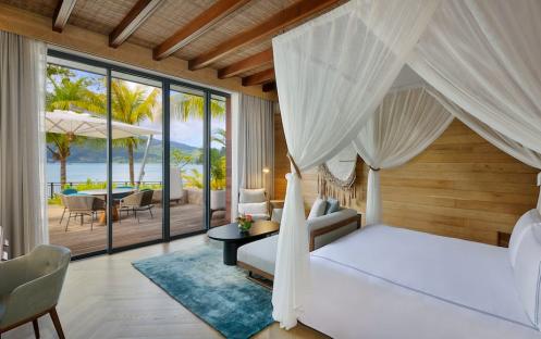 Mango House - One Bedroom Bay House Suite with Plunge Pool