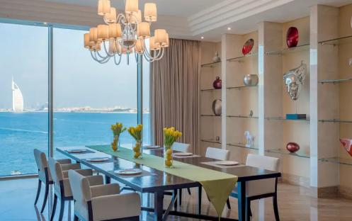Rixos-The-Palm-Grand-King-Suite-Dining-Room