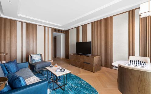 Taj Exotica Dubai - Luxury Suite Living Space