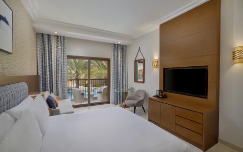 DoubleTree by Hilton Resort & Spa - Guest Room with Pool View