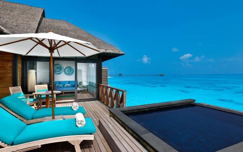 A.Sunrise-Water-Villas-with-Infinity-Pool