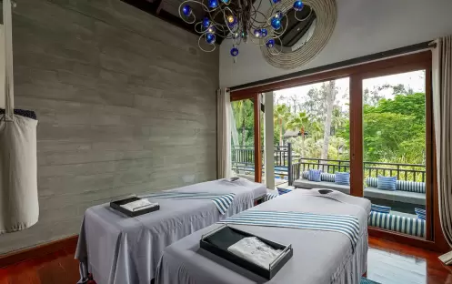The-Slate-Two-Bedroom-Pearl-Shell-Suite-03