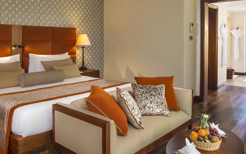 Maradiva - Luxury Suite Pool Villa - Bedroom