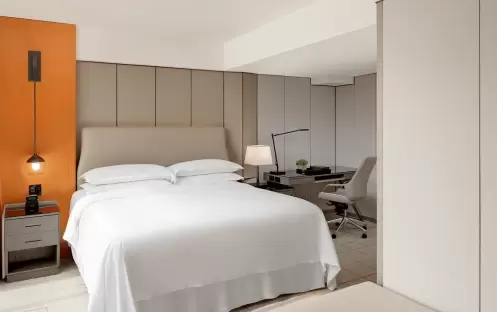 Sheraton-Universal-Junior-Suite
