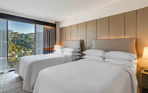 Sheraton-Universal-Traditional-Guest-Room-2-Doubles