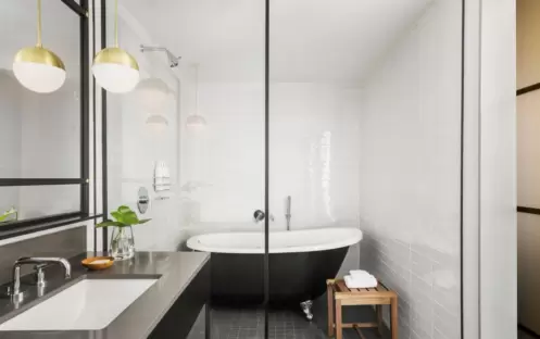 West Hollywood - Kimpton Everly -Studio Spa Suite Bathroom