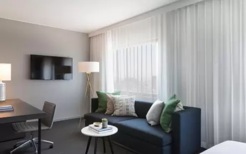 West Hollywood - Kimpton Everly -Studio Spa Suite Detail