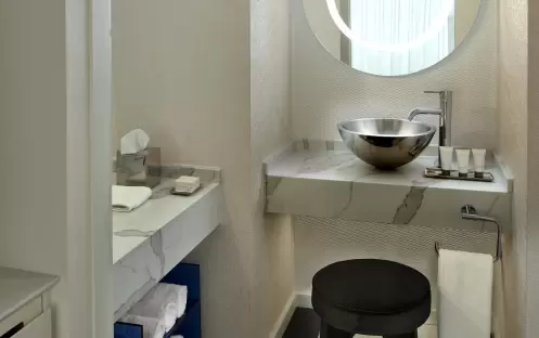 Mondarin Los Angles - Standard King Washroom