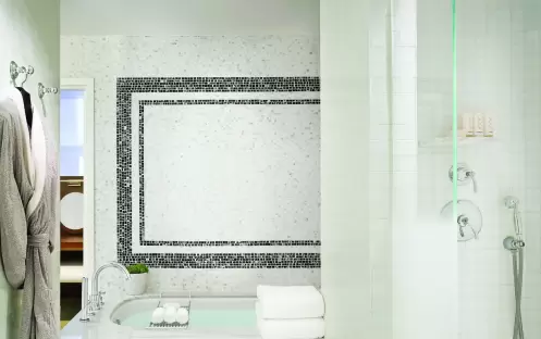 The London West Hollywood at Beverly Hills - Chelsea Suite Bathroom