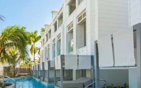 Azul Beach Resort - Deluxe Swim Up Suite