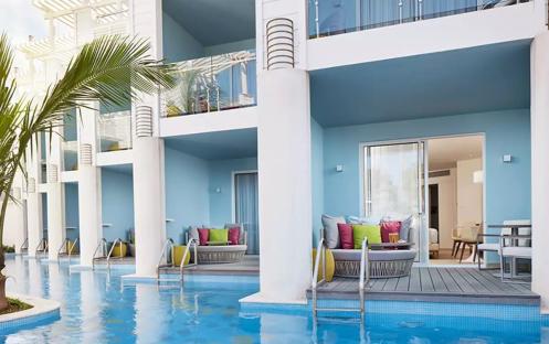 Azul Beach Resort - Premium Ocean View Swim Up Suite