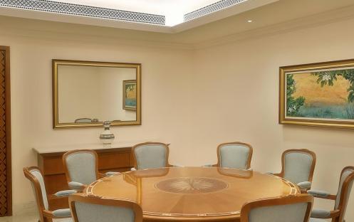 Al-Bustan-Palace-Ritz-Carlton-Abu-Dhabi-Presidential-Suite-Dining-Area